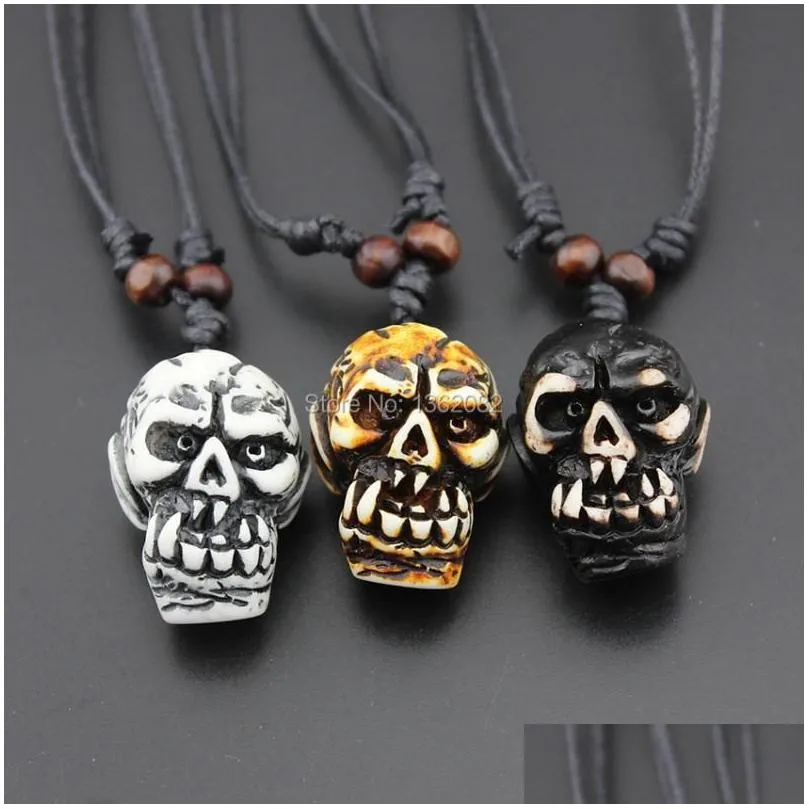 pendant necklaces men womens imitation yak bone carving horror devil skull halloween necklace amulet gift mn600pendant