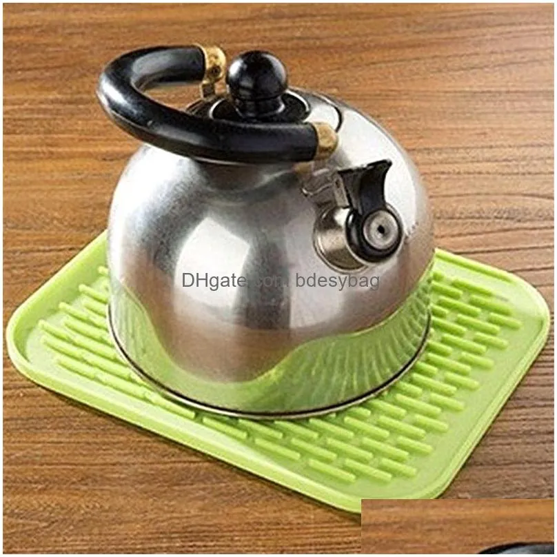 silicone pot holders mats heat resistant flexible easy to wash and dry trivets for hot dishes