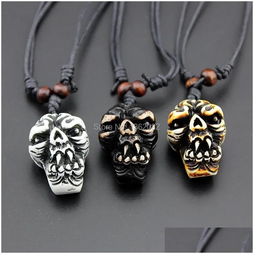 pendant necklaces men womens imitation yak bone carving horror devil skull halloween necklace amulet gift mn600pendant