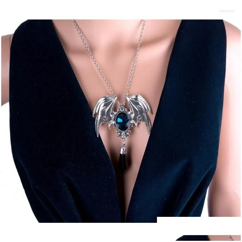 pendant necklaces retroanimal bat shape necklace womens fashion metal sliding bohemian crystal inlaid accessorie jewelry