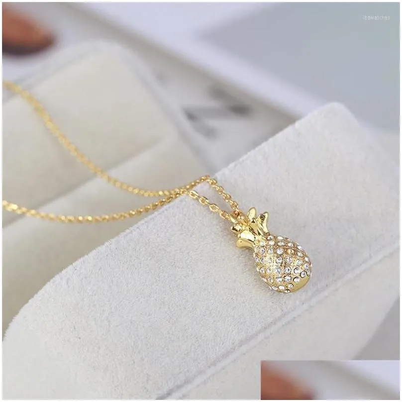 pendant necklaces european and american jewelry wholesale fashion golden pineapple texture full zircon clavicle chain female necklace