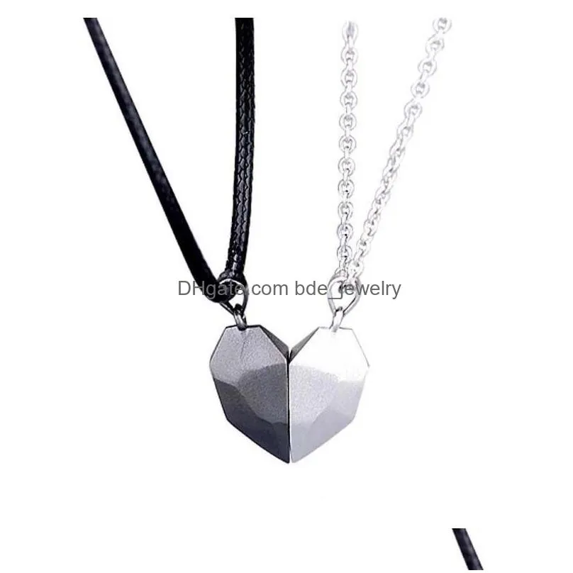 broken heart jewelry 2pcs/set magnetic necklaces lovers heart couple pendant distance attraction charm necklace women gift on valentines