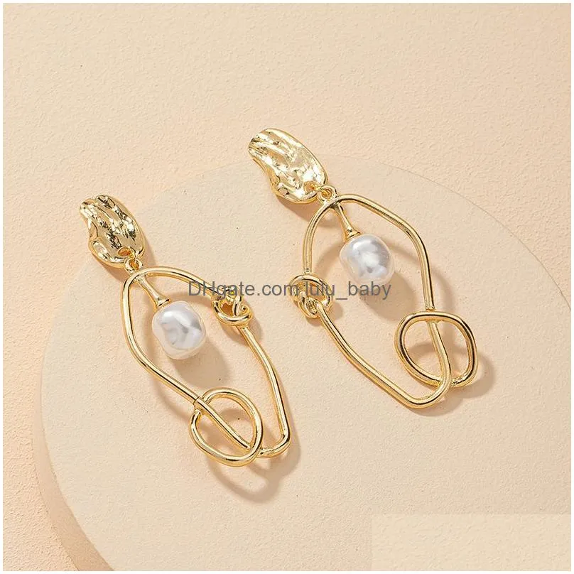 korean trend irregular pearl alloy hoop earrings for women gold color aretes de mujer modernos kawaii jewelry good design gift