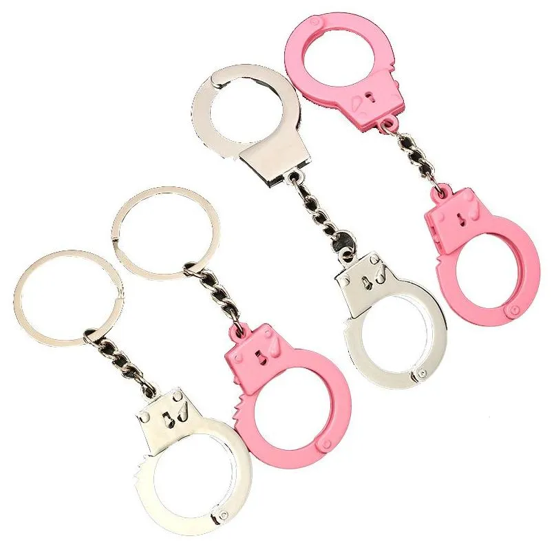 creative simulation handcuffs keychain metal keychain bag pendant keyring