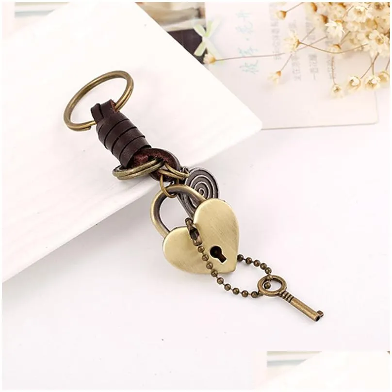 vintage leather keychain heart lock keychains alloy key pendant creative valentines day gift keyring