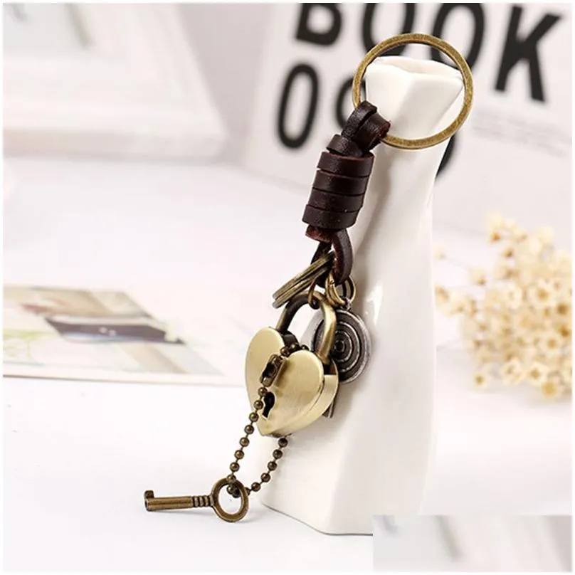 vintage leather keychain heart lock keychains alloy key pendant creative valentines day gift keyring