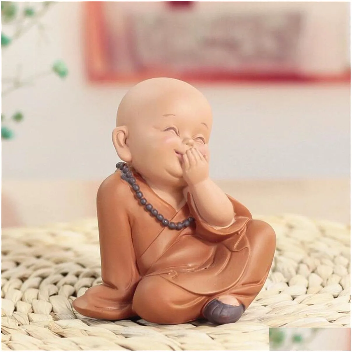 little monk sculpture chinese style resin handcarved buddha statue home decoration accessories gift statue small buddha statue 210414