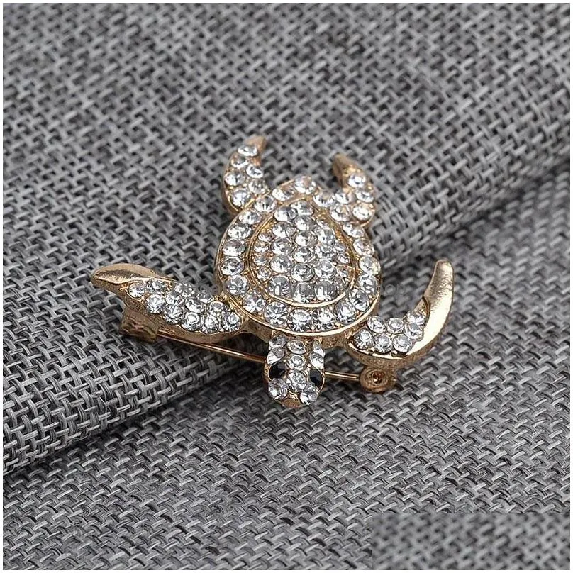  arrival cute little sea turtle crystal brooch tortoise pins brooches christmas gift jewelry 