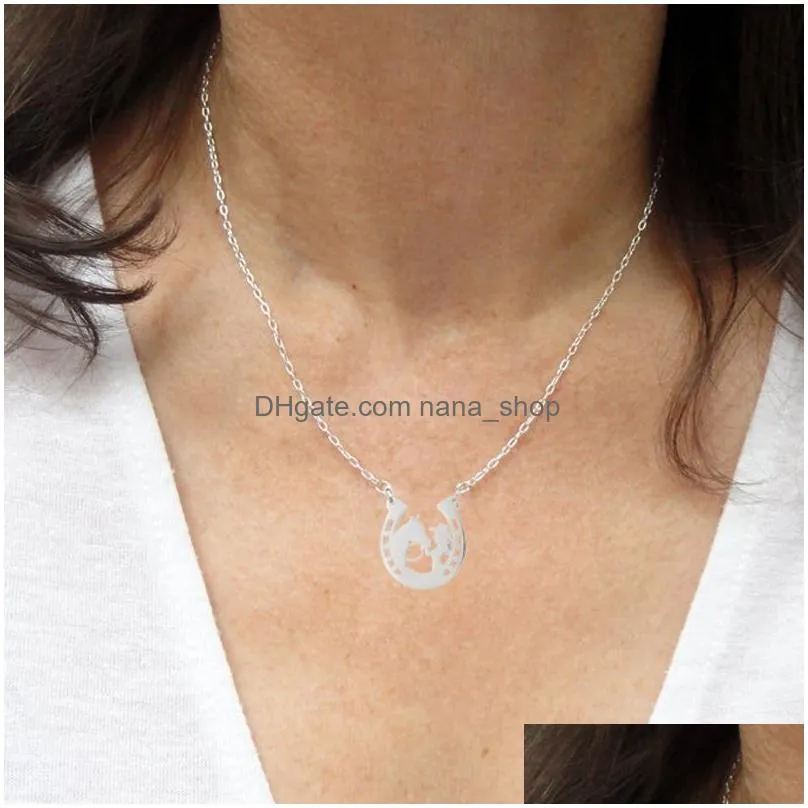 new movie horse girl neckalce stainless steel horse and girl pendant necklace jewelry