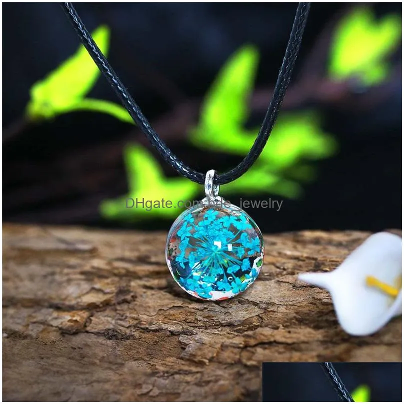 handmade dried flower necklaces rope chain pendant necklace transparent resin dried flower gypsophila flat glass ball choker necklace