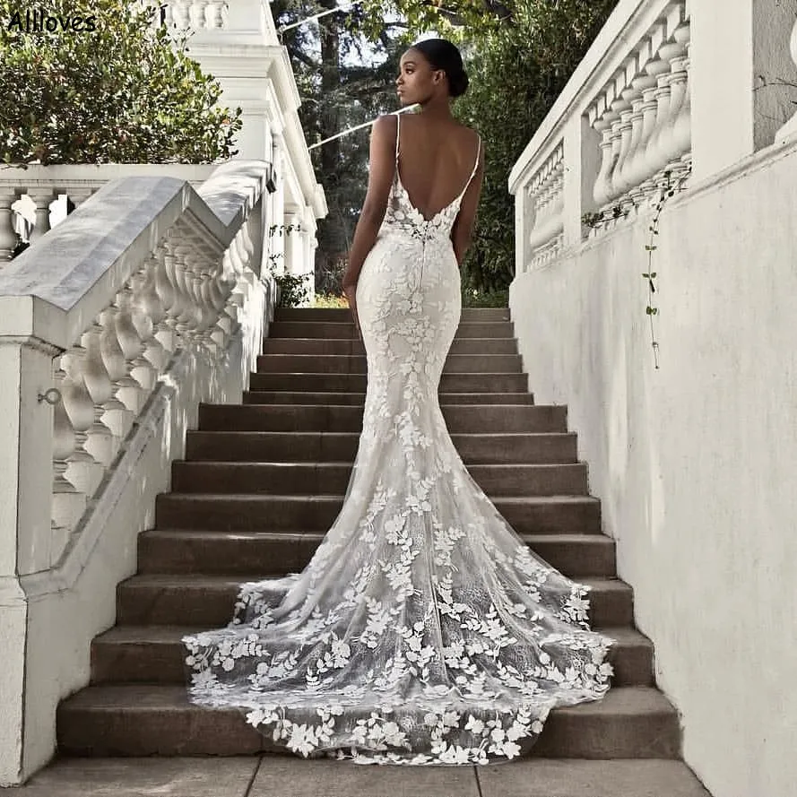 Floral Lace Appliqued Spaghetti Straps Sexy Mermaid Wedding Dresses Bohemian Country Style Backless Robes de Mariee Court Train Bridal Reception Gowns CL2312