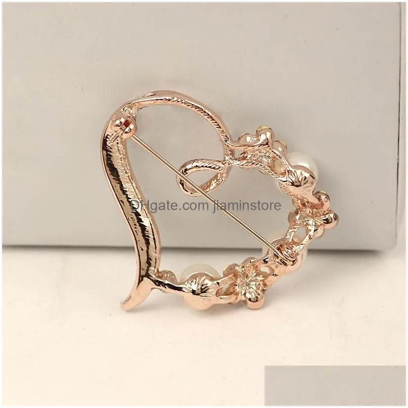 wholesale women gorgeous heart shape shiny rhinestone brooch pin m23