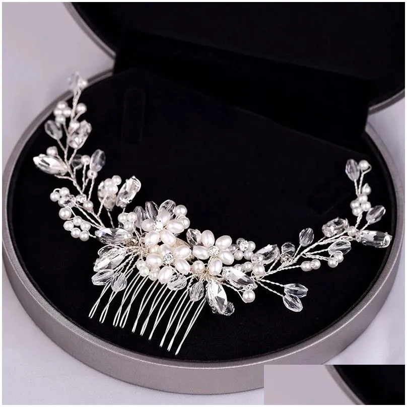 wholesale of pearl hair combs white crystal headwear banquet plate hair accessories bridal headwear insertion combs