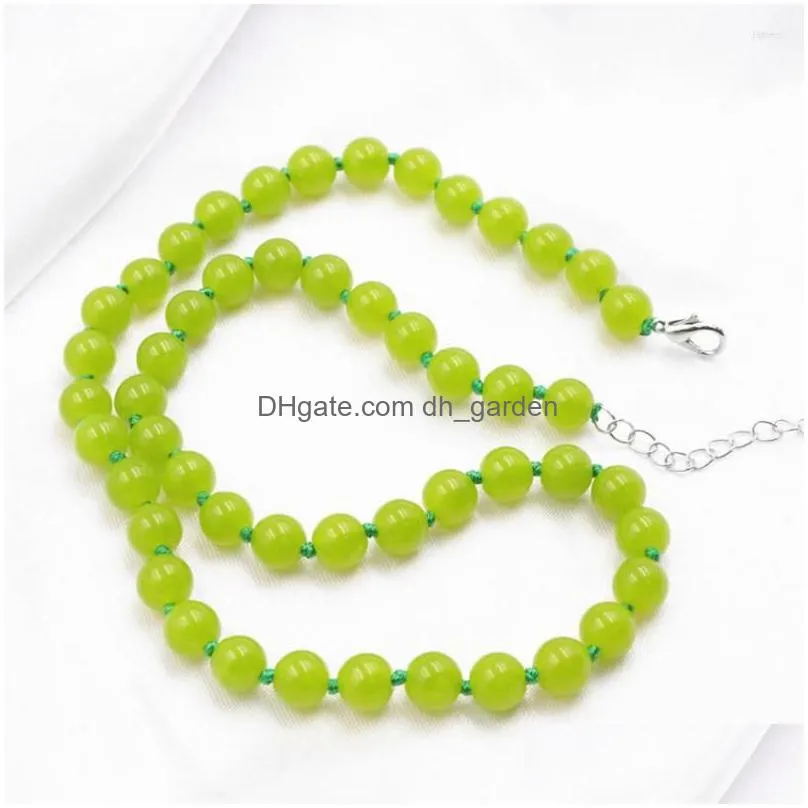 choker trendy women round beads necklace chokers natural stone jades olivine peridot necklaces short chain crystal jewelry 18 a782