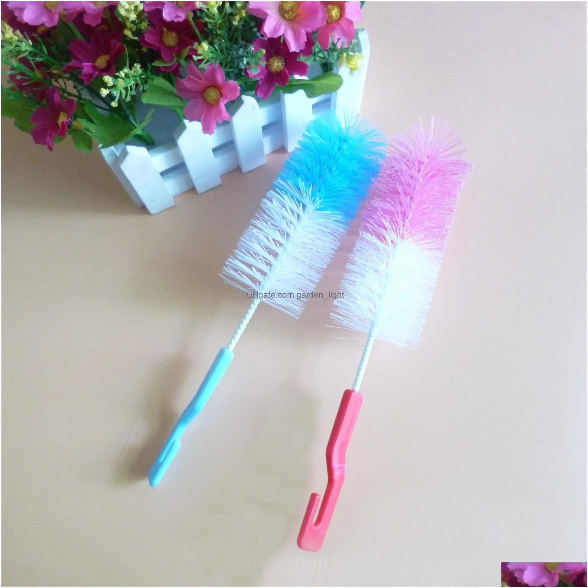 wholesale food grade baby milk bottle cleaning brush with hook mix colors convenient nipple feeding water tee cup brush dh0449