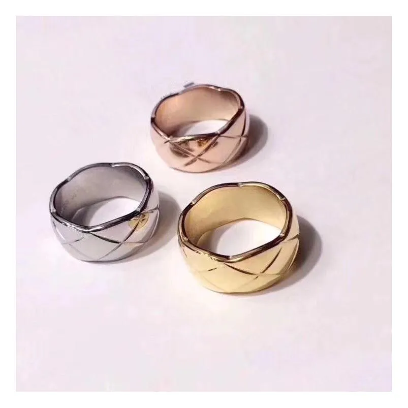 luxury designer jewelry women wedding rings wide and narrow version cut men and women rings stainless steel ring are not