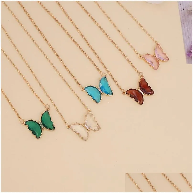 Pendant Necklaces Glass Crystal Butterfly Necklace Translucent 9 Colors Luxury Jewelry Women Pendant Simple And Elegant Opp Plastic Pa Dhgfm