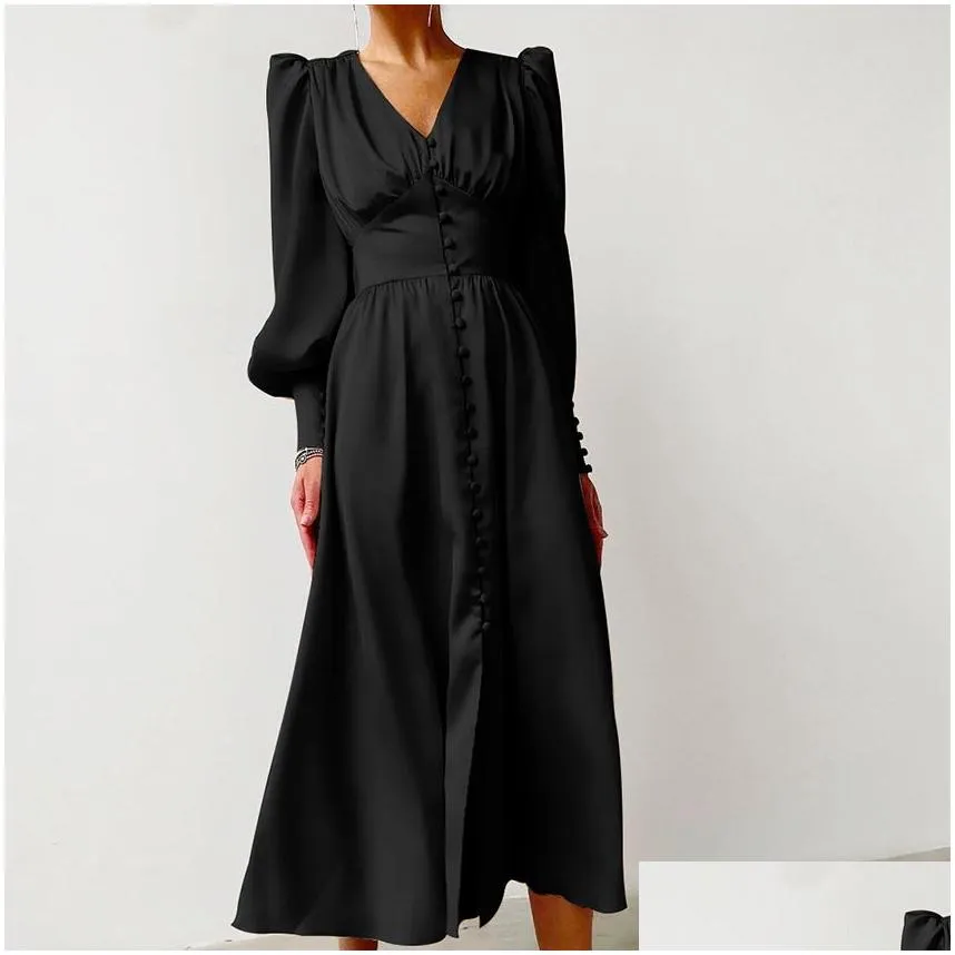 Women`s European and American long skirts V-neck 2023 autumn and winter selling foreign trade satin palace waist retro dress women