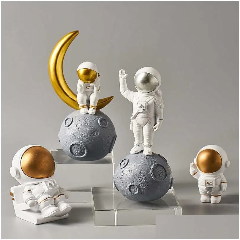 nordic home decoration accessories living room desk decor Figurine miniatures astronaut decorative figures figurine astronaut 210811