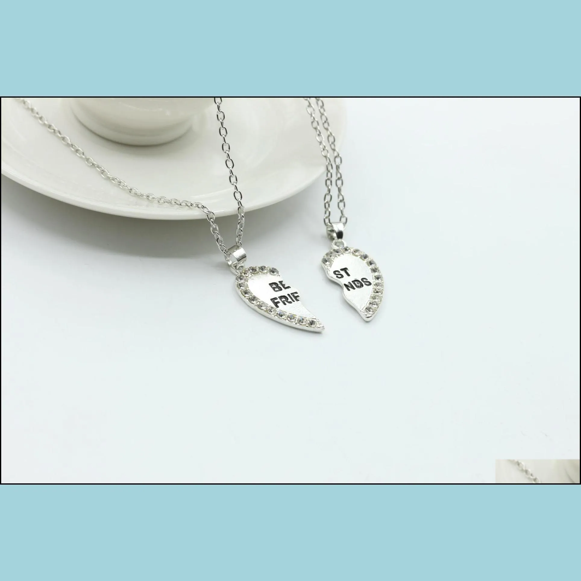 Pendant Necklaces Pendant Necklace Women Men Best Friend Heart Sier Gold 2 Pendants Bff Friendship Chain Necklaces Drop Delivery Jewel Dhovo