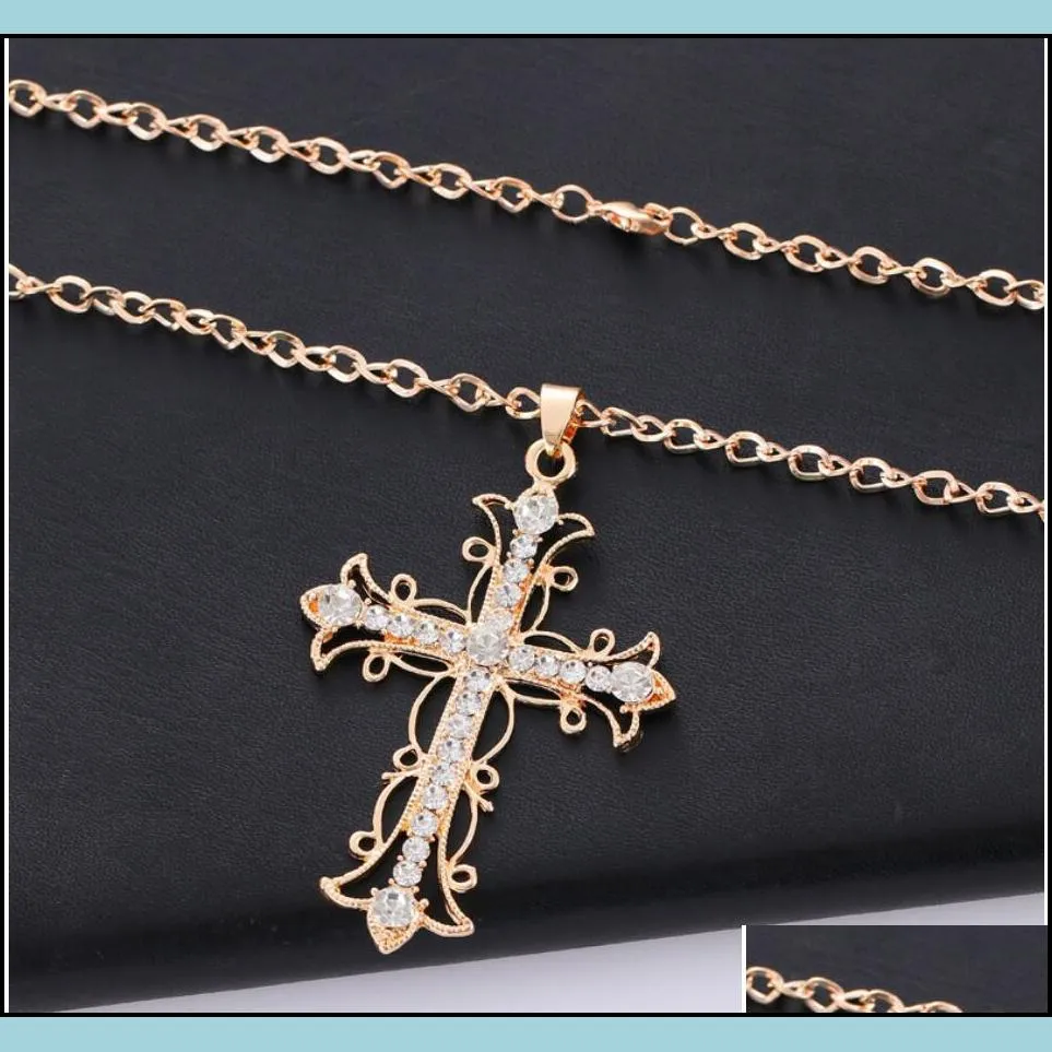 Pendant Necklaces Rhinestone Cross Pendant Necklace For Women Exaggerated Hiphop Jewelry Long Sweater Chain Necklaces Valentines Day G Dhtwv