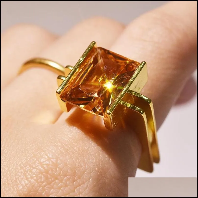 Solitaire Ring Square Cyrstal Engagement Ring Women Champagne Big Zircon Rings For Vintage Jewelry Goldyellow Drop Delivery Jewelry Ri Dh47Q
