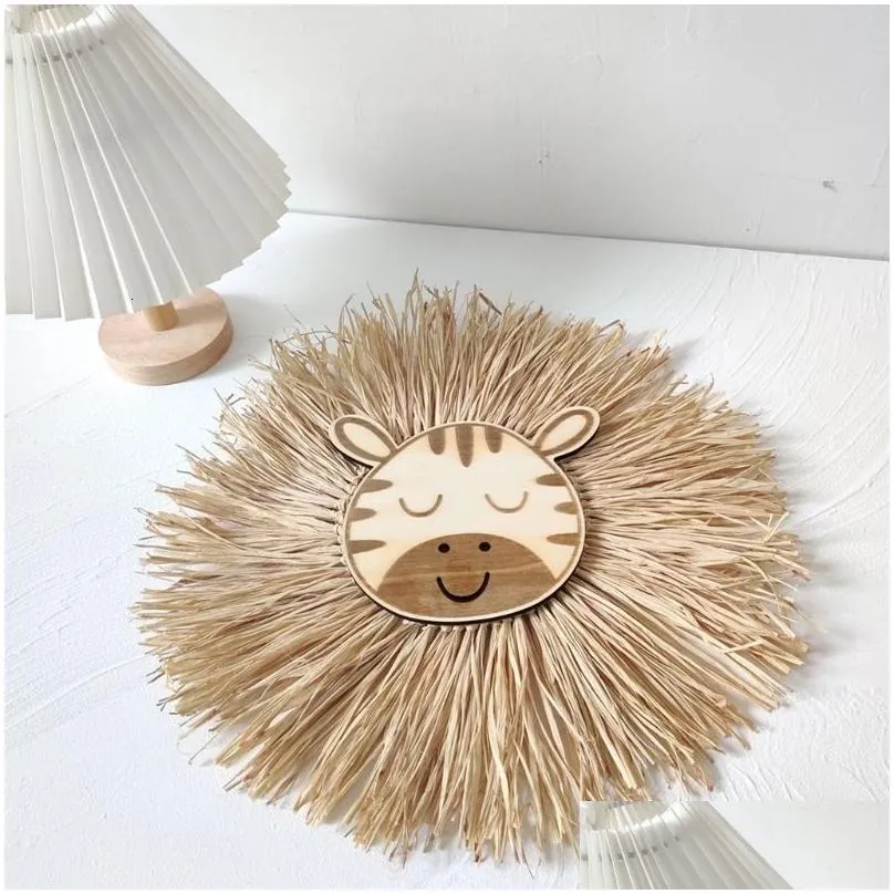 Wall Decor Nordic Style Handmade  King Wall Hanging Decor Boho Woven Grass Cartoon Animal Tassel Art for Nursery Baby Room Home Decor