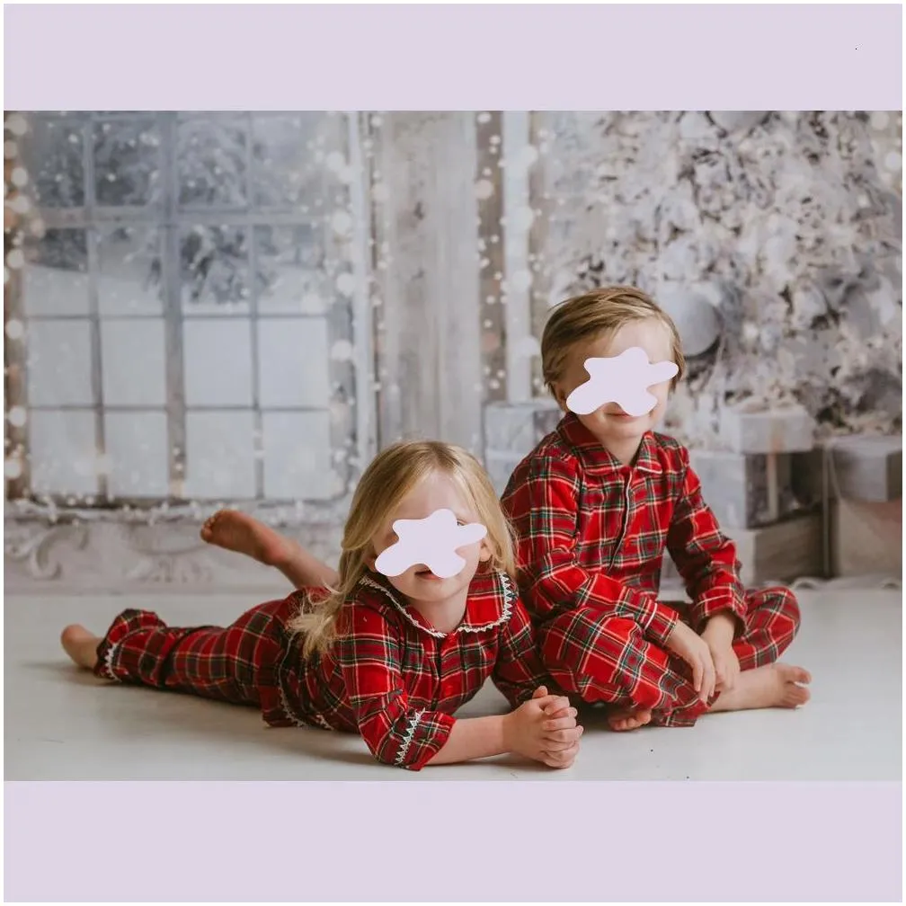 Pajamas Wholesale Baby Clothes Tartan Flannel Toddler Sets Matching Family Kids Boy Girl Christmas Pyjamas 230213