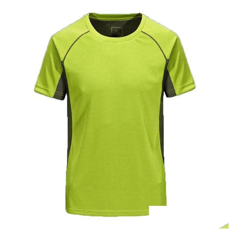 Men`s fashion breathable quick-drying sports shirt