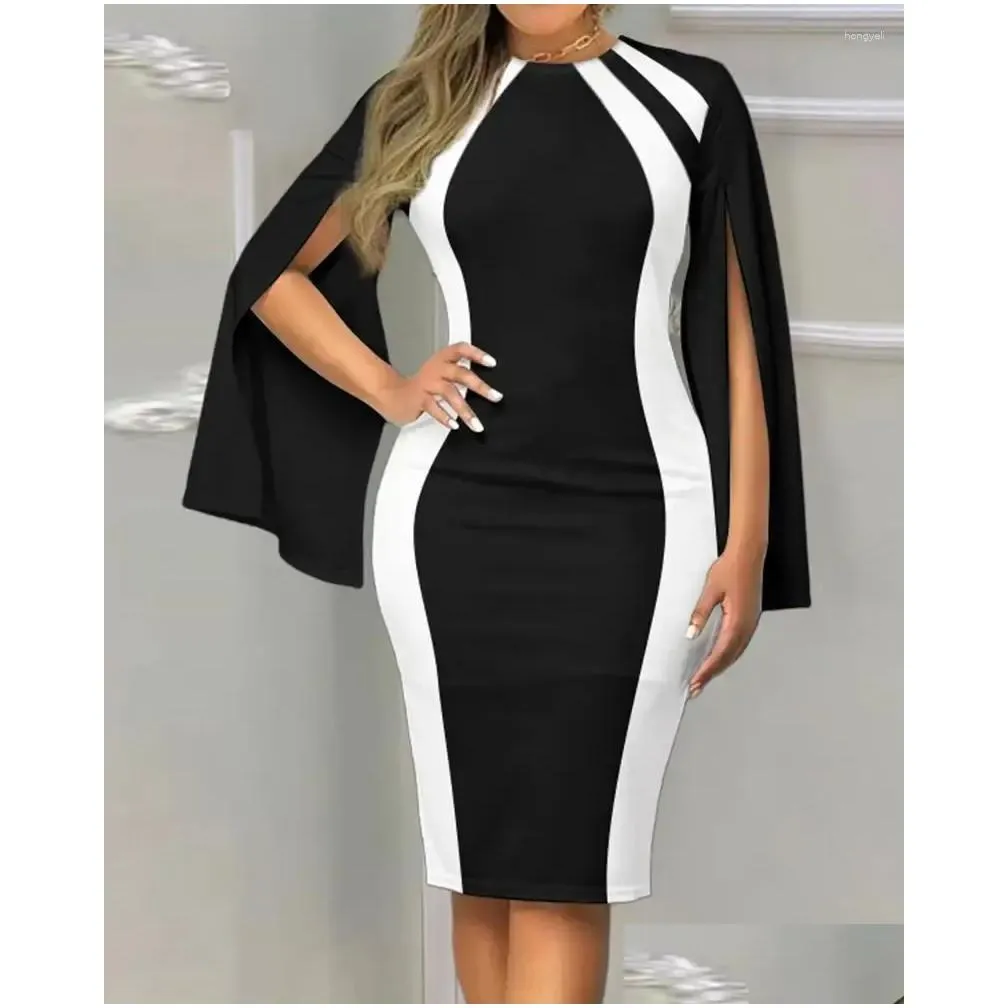 Casual Dresses 2023 Women`s A-line Skirt Temperament Flare Sleeves Sexy Fashion V-neck Elegant Commuter Print Dress