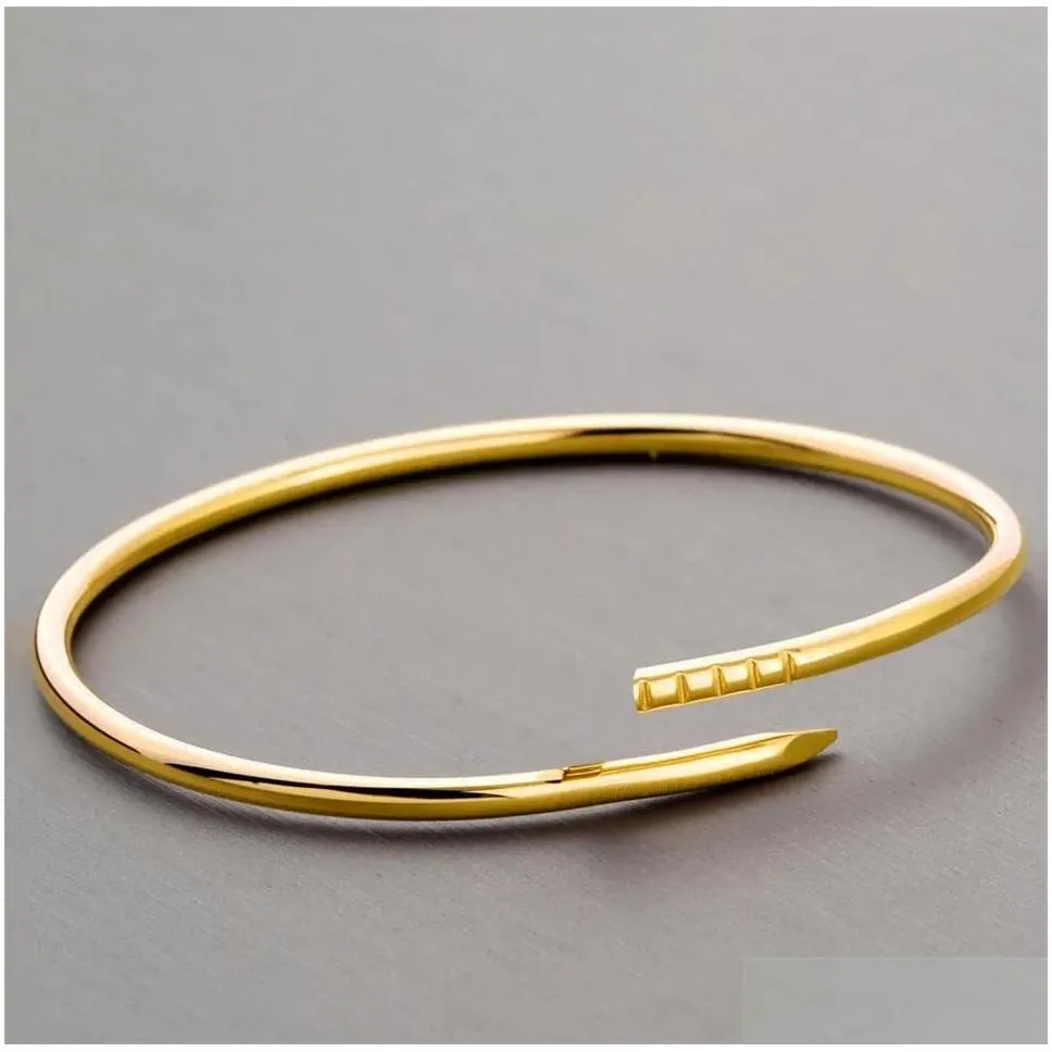 New LuxuryDesigner Bracelet 3mm Thinner Nail Bracelet Fashion Unisex Cuff Bracelet Couple Bangle Gold Titanium Steel Bangle Jewelry Valentine`s Day