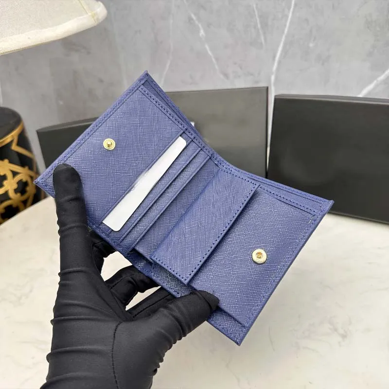 Genuine leather designer men's and women's wallets, luxurious leather short style card bags, classic pockets in multiple colors for you to choose from