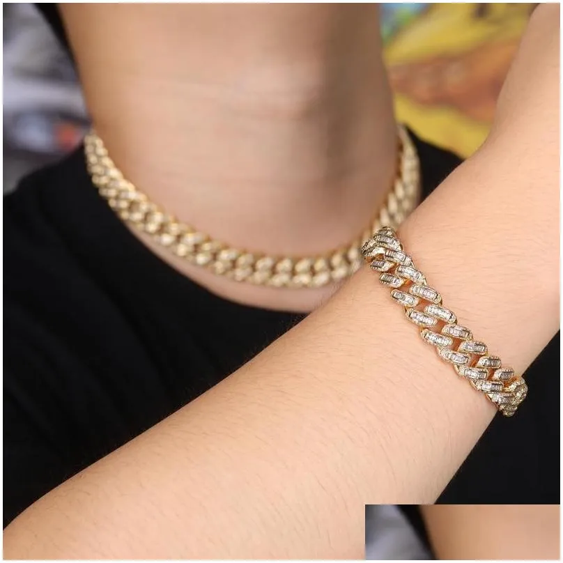 New Arrival Personalized Bling Diamond Mens Cuban Link Chain Bracelet 18K Gold Plated Cubic Zirconia Wristband Hiphop Rock Rapper