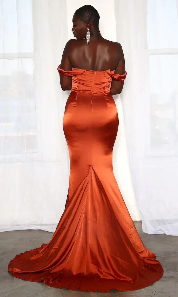 Prom Dresses 2023 Sexy Off Shoulder Mermaid Evening Gowns With High Thigh Split Pleats Appliques Long Women Occasion Party Dress 02