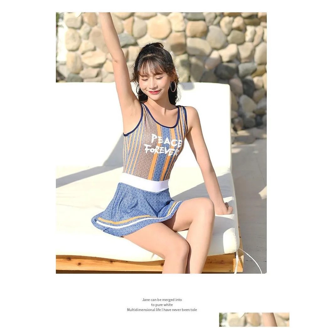 Hot Spring Swimsuit 2023 New Fashion Show Thin Sexy Small Chest Retro Skirt Conservative One-piece Swimsuit