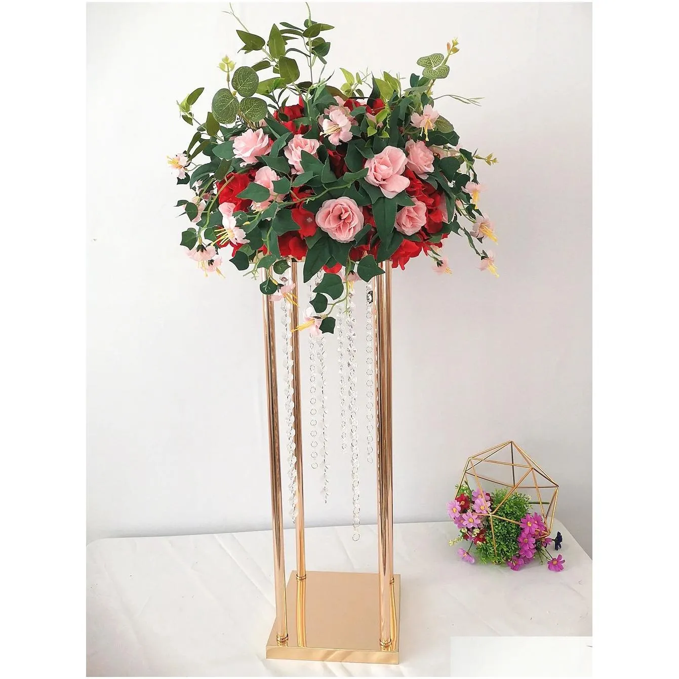 Flower Vase Gold Column Stand Metal Road Lead Wedding Centerpiece Flower Rack For Event Party Decoration 10 PCS/ LOT