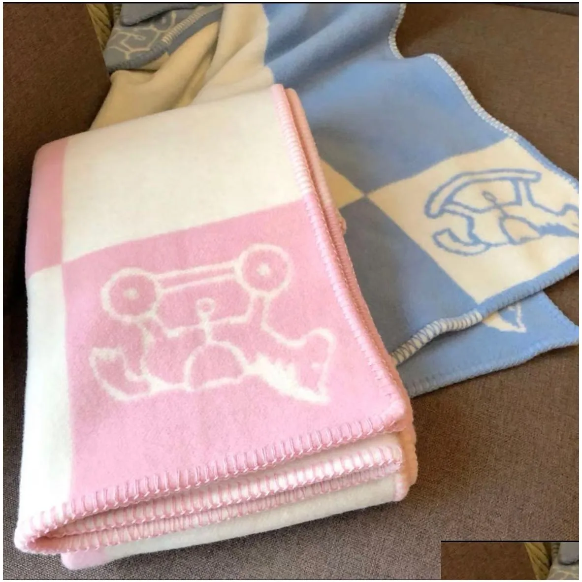 Home Textiles Blanket Designer Horse Wool Blankets Baby Pink Blue Pattern Decorative Knitting Letter Sofa Quilt for Kid Child 100x140