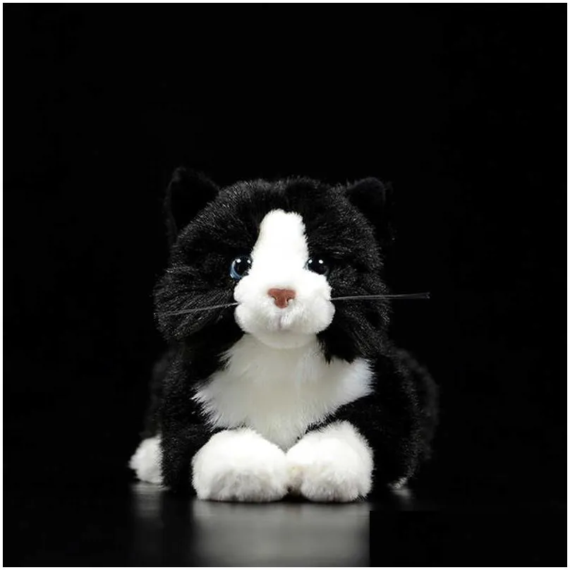 super cute black and white tabby cat stuffed soft plush toy lie kitten lifelike animals simulation for kids birthday gift 21cm q0727