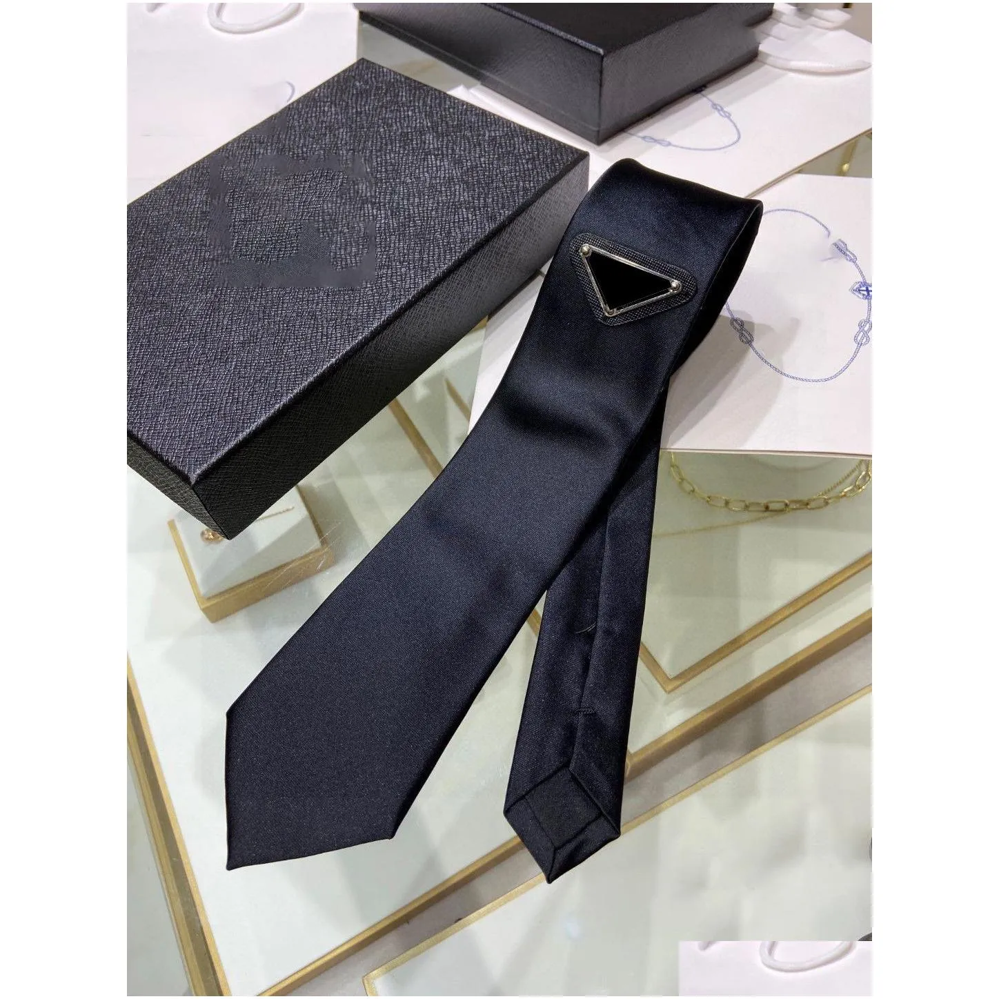 Ladies fashion tie luxury designer ties inverted triangle ties classic business scarf black tie geometric letter suit ties silk necktie ties girl party wedding