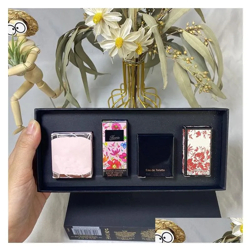 woman perfume set 5ml*4 pieces suit spray for gift oriental floral & fruity notes charming design and fast free delivery