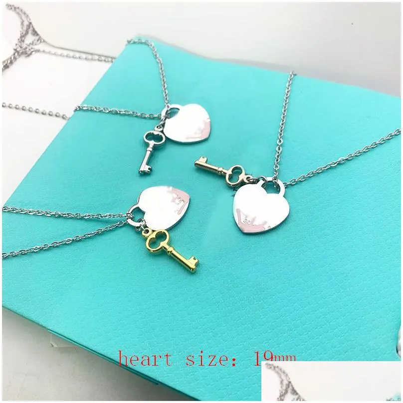 Pendant Necklaces Key Heart Necklace Female Stainless Steel Couple Big Blue Pink Green Pendant Jewelry For Neck Gift Girlfriend Access Dh0Xt
