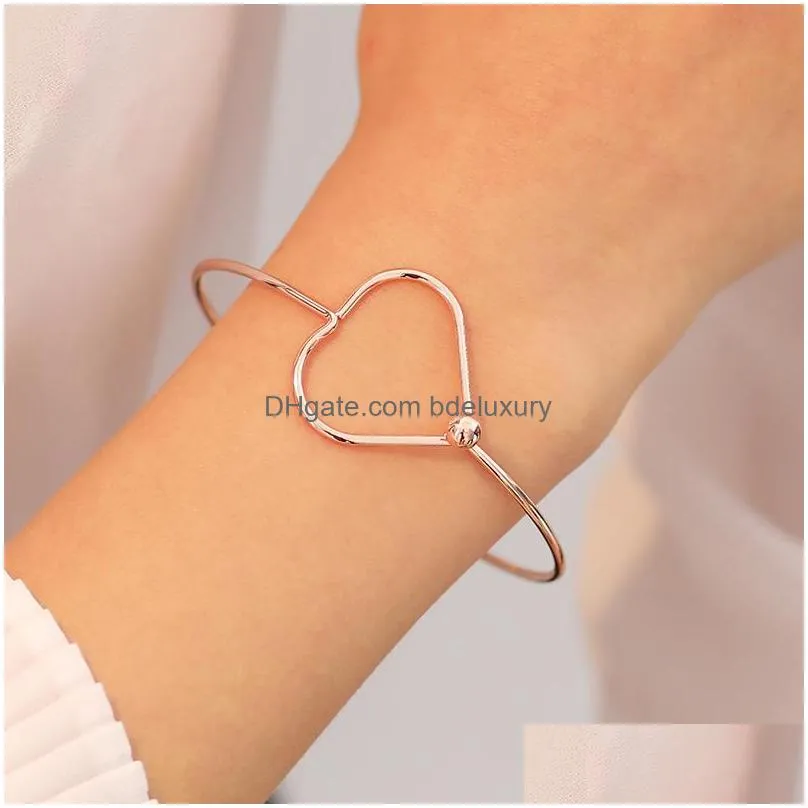 Bangle Simple Bangle Temperament Metal Small  Wild Accessories Geometric Personality Peach Heart Open Bracelet Drop Delivery Jewe Dhdtb