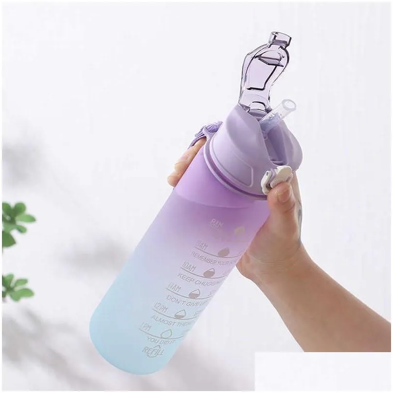 Tumblers 750Ml Sports Water Bottle With St Portable Fitness Bike Cup Motivational Leakproof For Gym Cam Tour Drop Delivery Home Garden Dholv