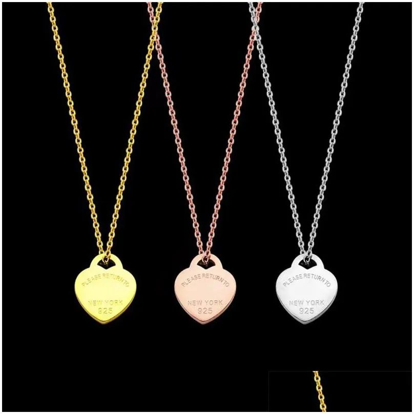 Pendant Necklaces 202318K New Pendant Necklace Fashion Charm Mens And Womens Fourleaf Heart High Quality Stainless Steel Designer Drop Dhrjp