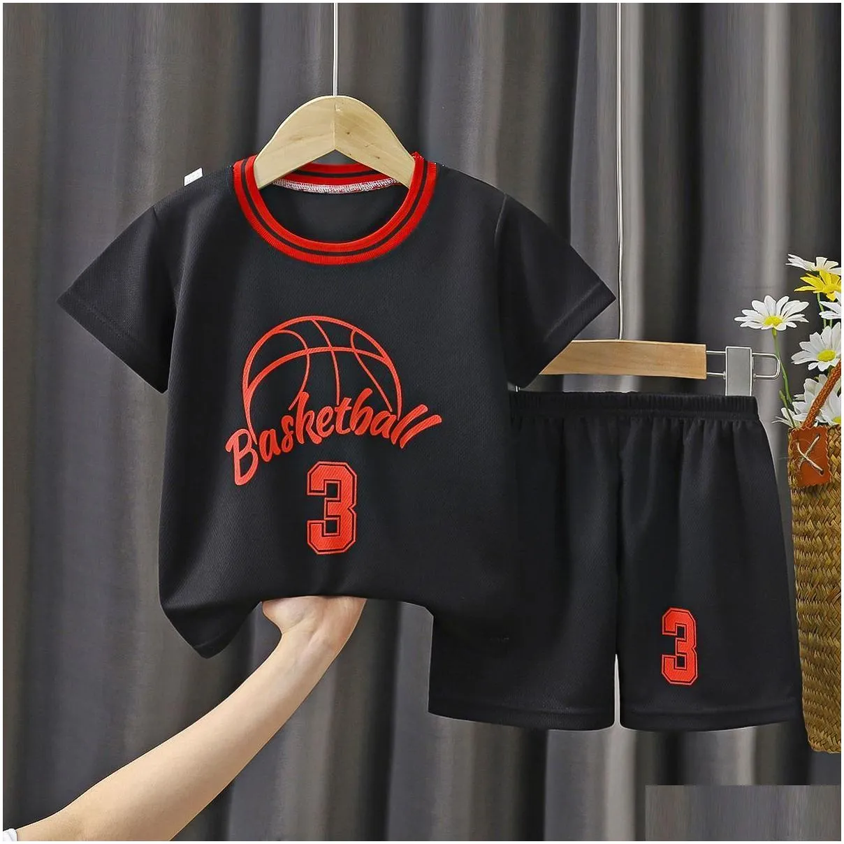 Clothing Sets Clothing Sets Boys Summer Basketball Uniform 2Pcs Vest Pants Quick Drying Clothes 2 14 Years Kids Shorts Sleeve Homewear Dhf9L