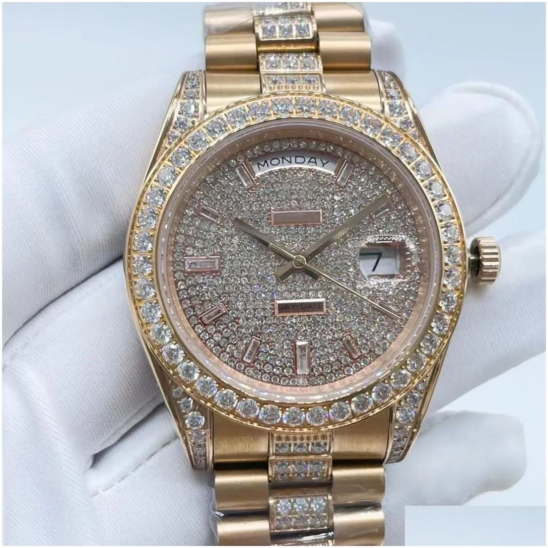 Luxury Designer Classic Fashion Automatic Watch Size 41mm Sapphire glass waterproof feature strap with diamond in the middle a woman`s favorite Christmas