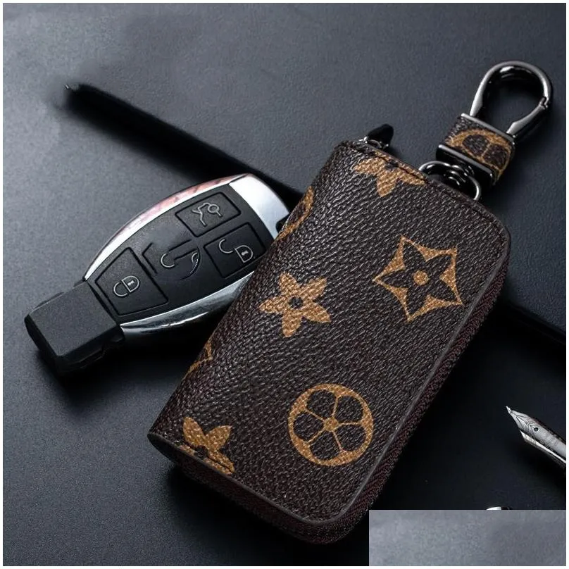 Bag Keychains Car Keys Holder Key Rings Black Plaid Brown Flower PU Leather Pendant Keyrings Charms for Men Women Gifts Fashion Designer Pouches Jewelry