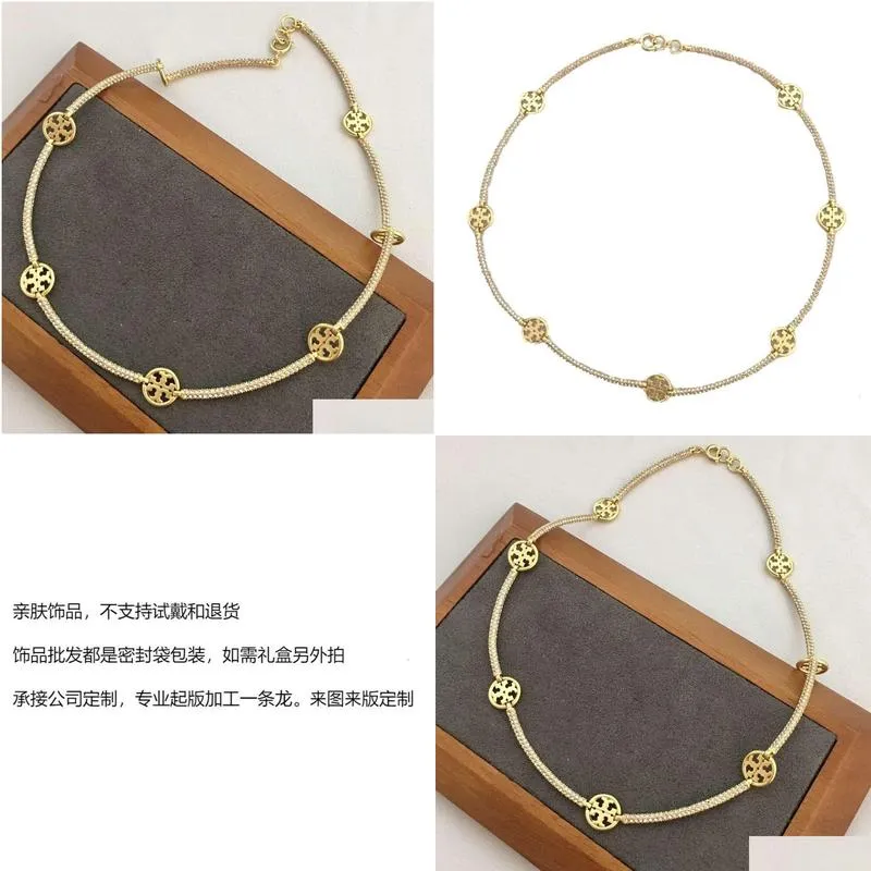 Pendant Necklaces Small Niche Design New Full Diamond Necklace for Women with A Highend Sense of Individuality Light Style Brass