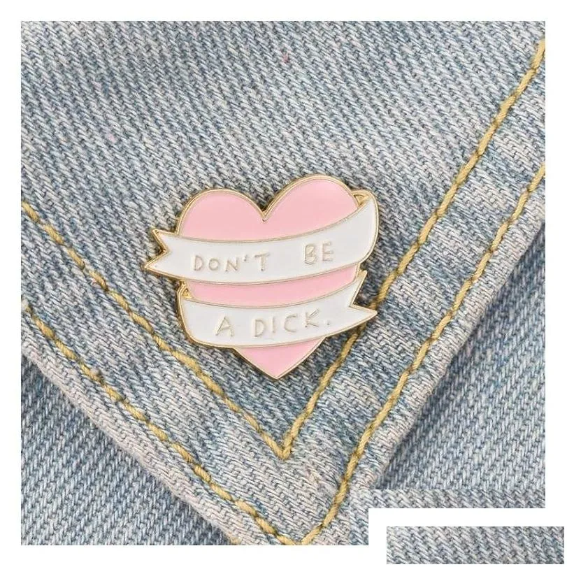 Pins Brooches Fashion Pink Heart Brooches Funny Enamel Brooch Pins Love Jewelry Fit Backpack Coat Sweater Hat Jackets Accessories F