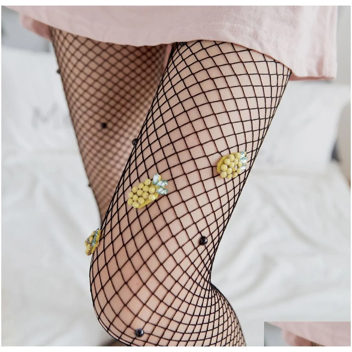 Kids Socks Children Women Sparkle Hollow Out Letter Socks Y Colorf Rhinestone Drilling Female Silk Stockings Childrens Breathable Fish Dh1Of